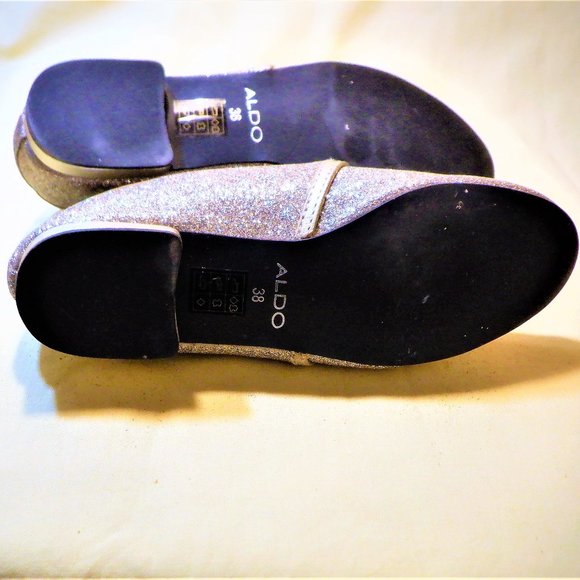 Glitter like GOLD *** ALDO *** Casual Shoes ~ BRAND NEW - Size 38 - Picture 3 of 3